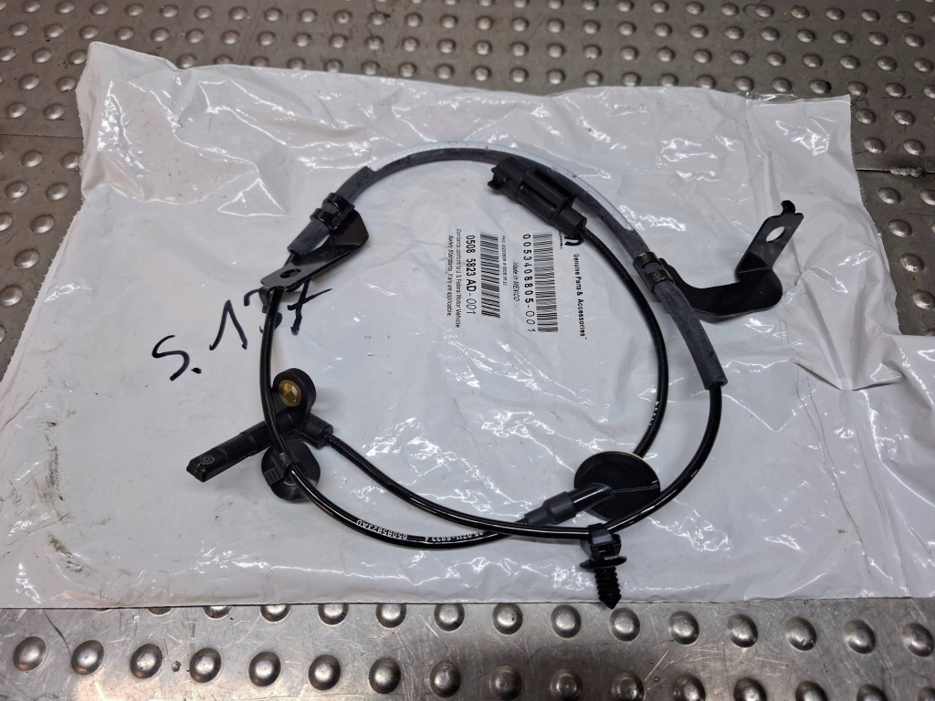 Купити Датчик швидкості колеса 5085823ad chrysler 200 journey freemont 2.0 / 3.6