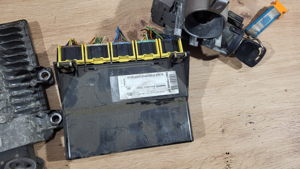 фото №4, Set набір стартовий ford fiesta mk6 02- 1,4 tdci 2s6a-12a650-bk