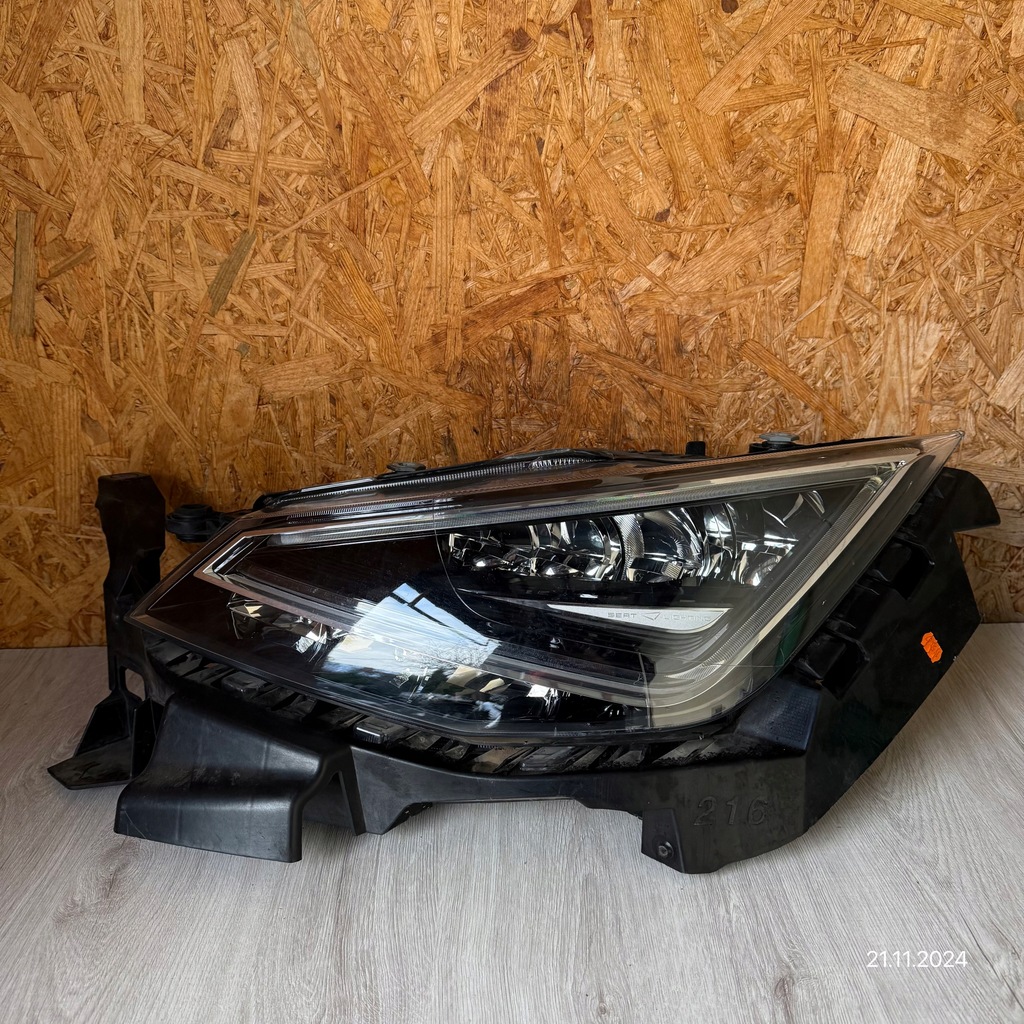 фото №7, Лампа ліва права лампи передні комплект seat arona 6f1941008b 6f1941007b