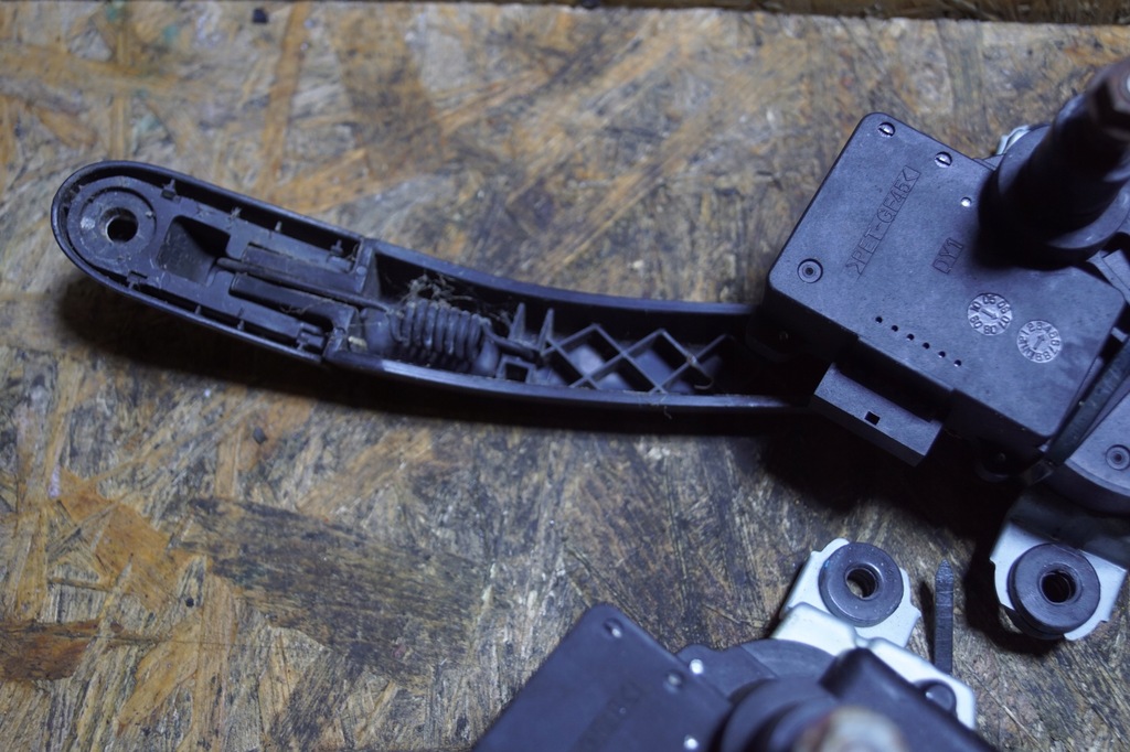 фото №9, Captiva моторчик дворники задняя + рычаг