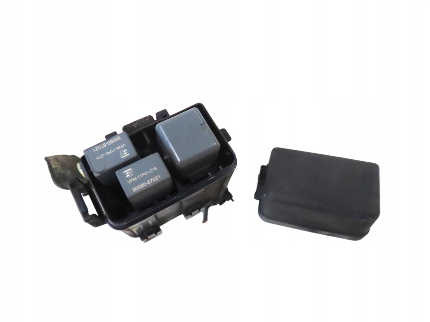 Купити Коробка реле toyota avensis t27 t29 1.6 d4d 2009-2018 rok