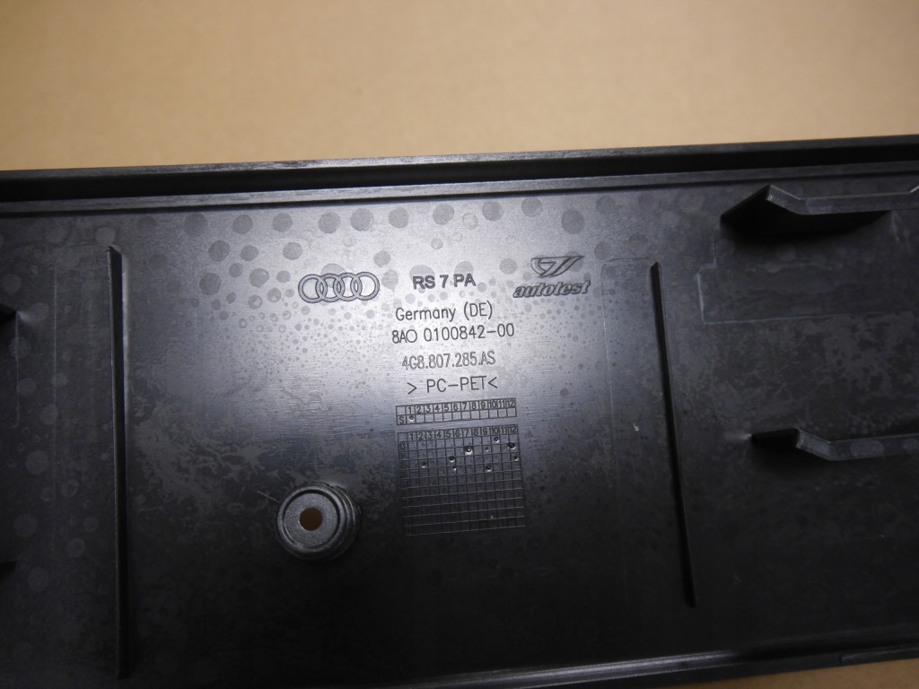 фото №4, Audi rs6 рамка номерного знака реєстраційний 4g8807285as