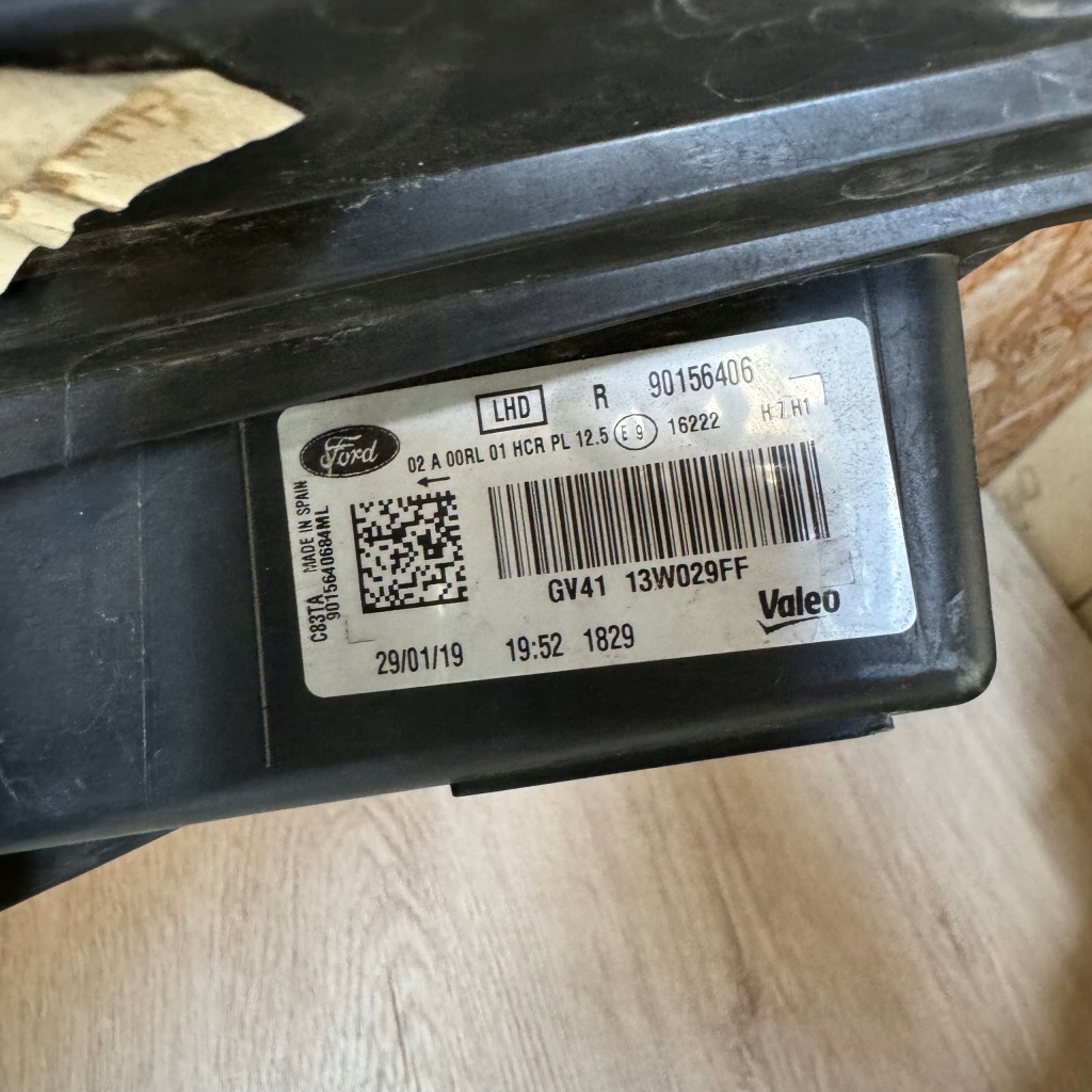 Фара левая правый  фонари передние комплект ford kuga 2 mk2 рестайлинг  led 2019 год Недорого