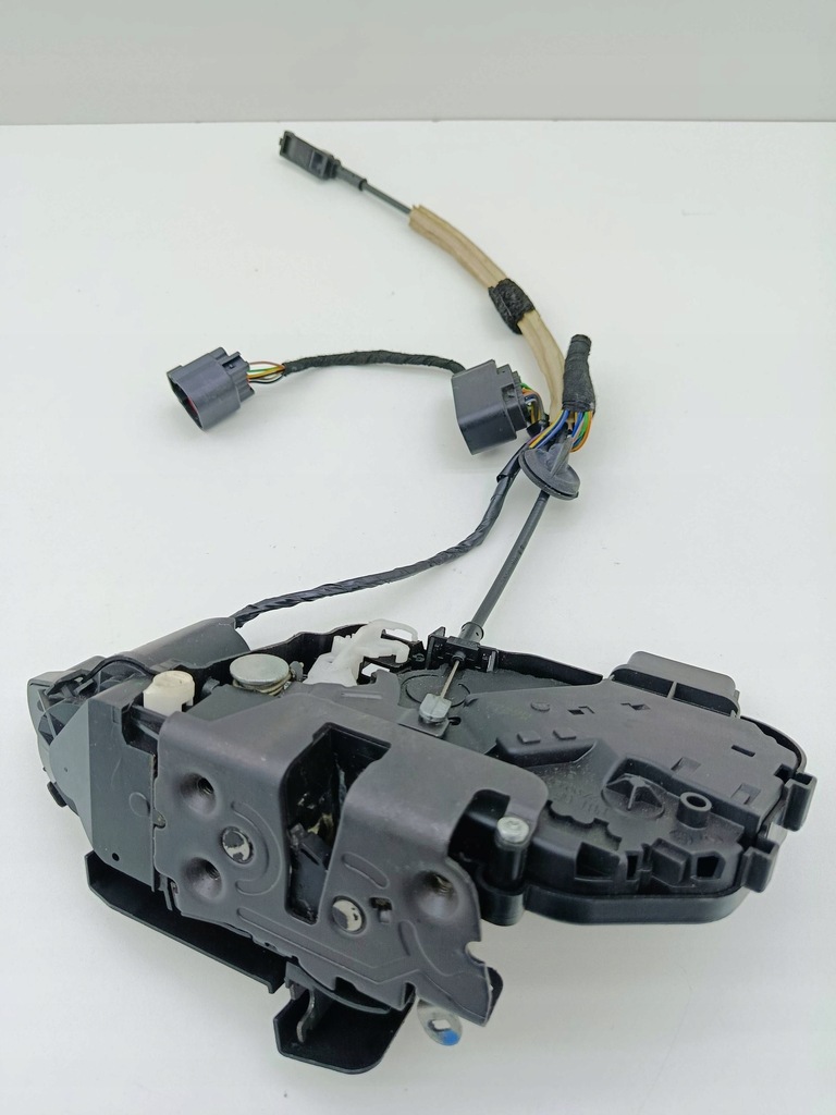 фото №1, Замок левый задняя keyless 30799330 volvo xc60