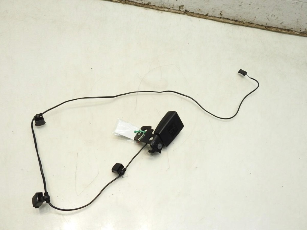 Клипса поперечина безопасности левый задний  alfa romeo mito 156080956 Доставка