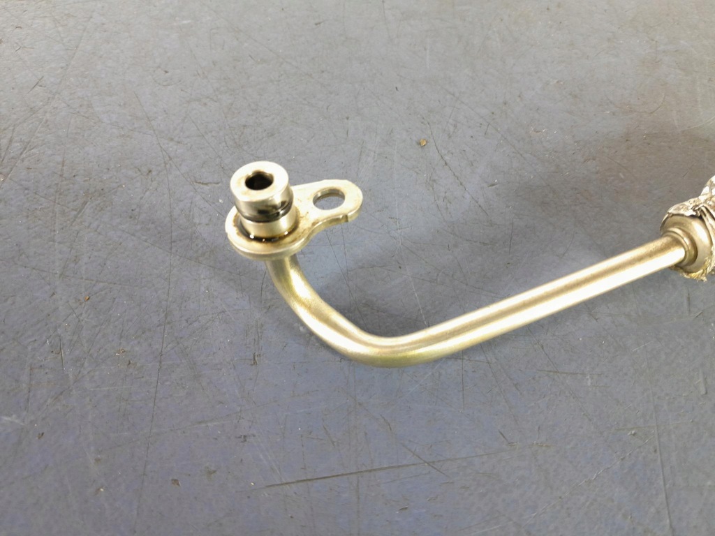 фото №4, Bmw 5 g30 g31 2.0d шланг масляный turbo 8586483