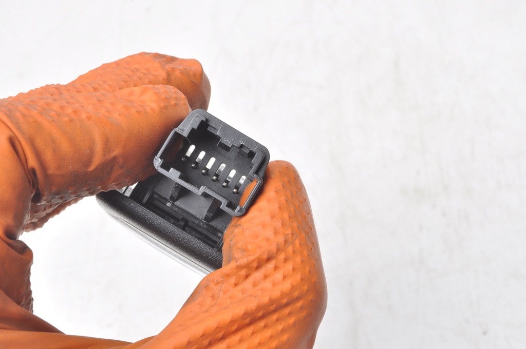 фото №3, Ford focus mk3 освітлення лампа кабіни салону st