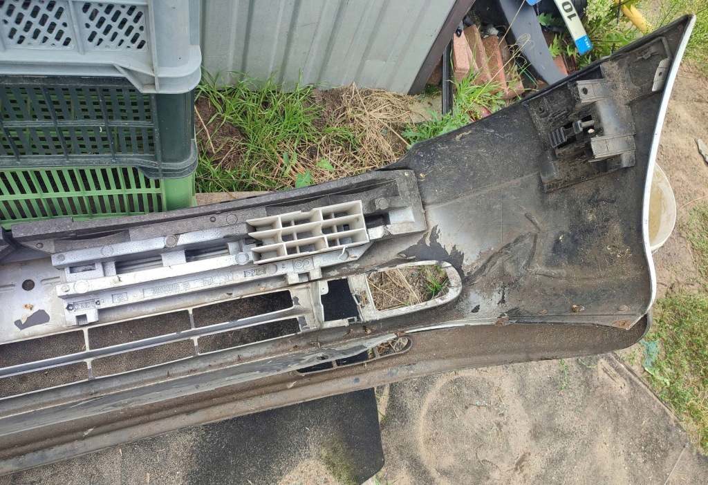 Бампер перед передний renault espace 3 рестайлинг  2000-02 спойлер нижняя молдинг Цена