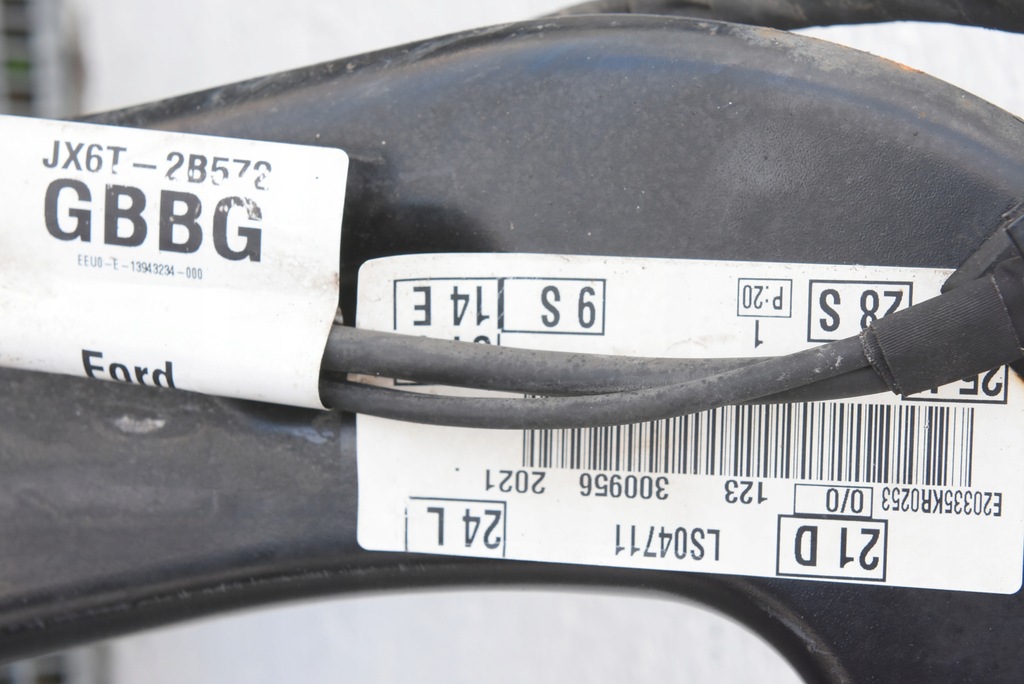 фото №8, Ford focus iv mk4 kombi поворотний кулак ступиця права задня + важіль