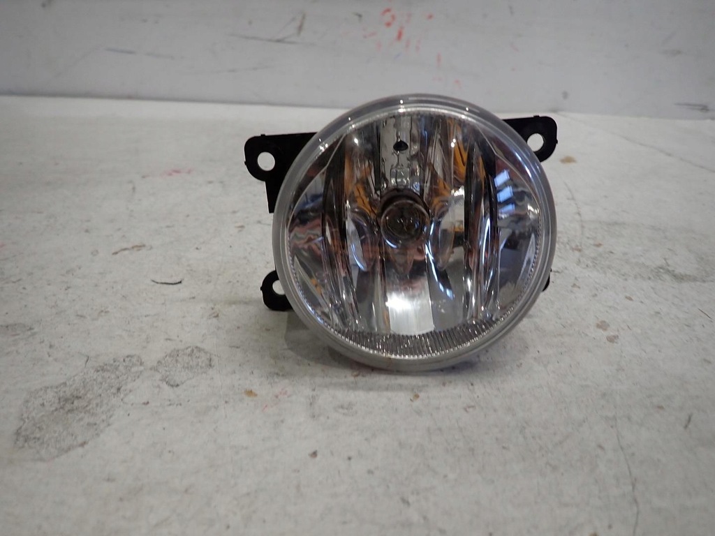 фото №1, Противотуманная фара citroen peugeot dacia ford левый = правый