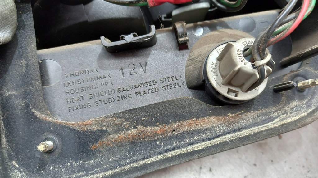 фото №4, Лампа задня права honda civic vi 1.4b 96r