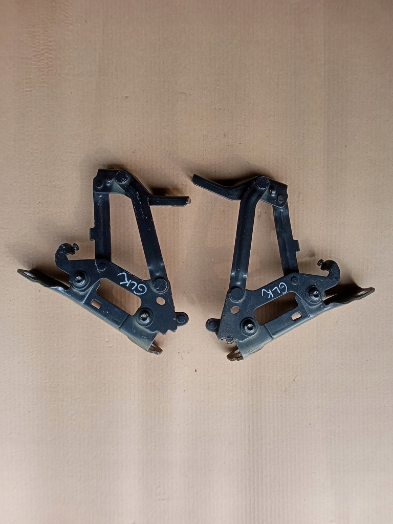 фото №1, Mercedes glk w204 - петля капот правый lub левый