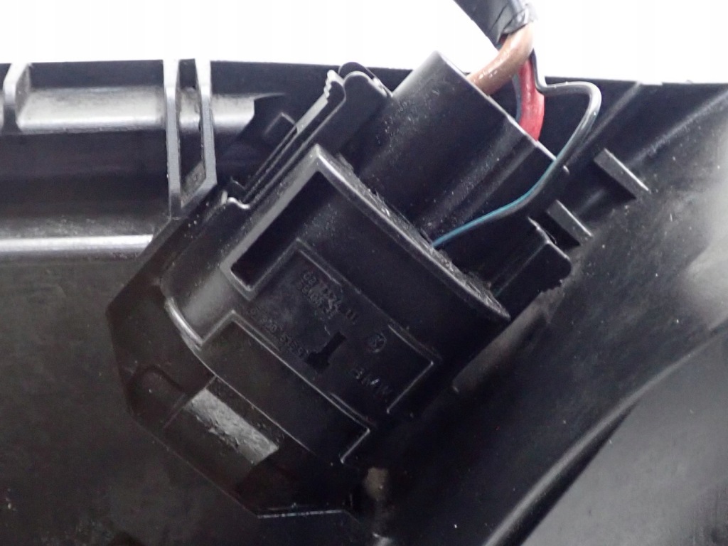 Комплект радіатор води кондиціонера вентилятор bmw 3 e90 e91 2.0d 130kw Недорого