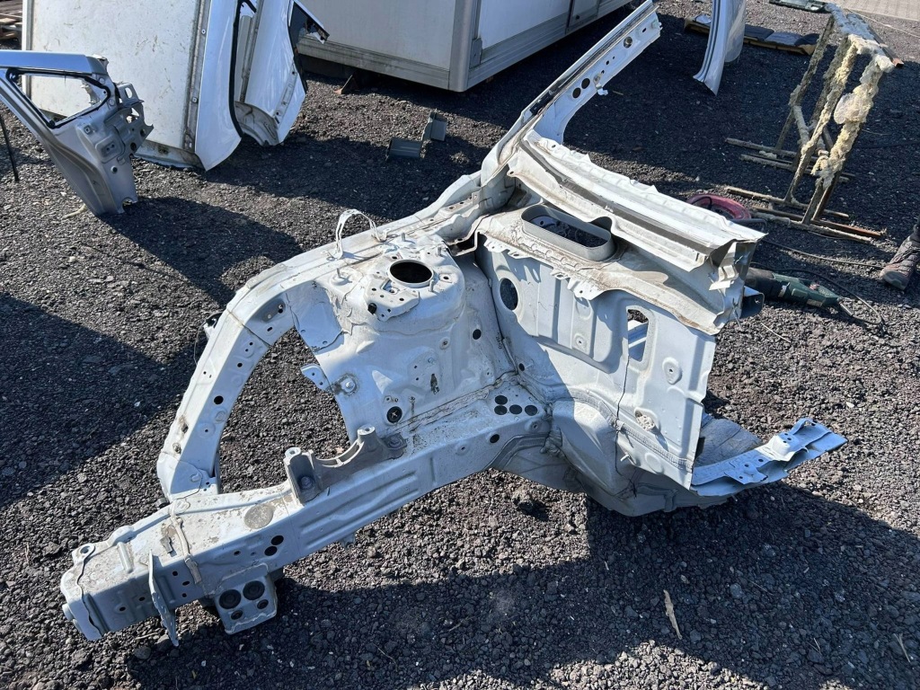 фото №4, Rav4 v четверть передняя правая правый перед лонжерон 040