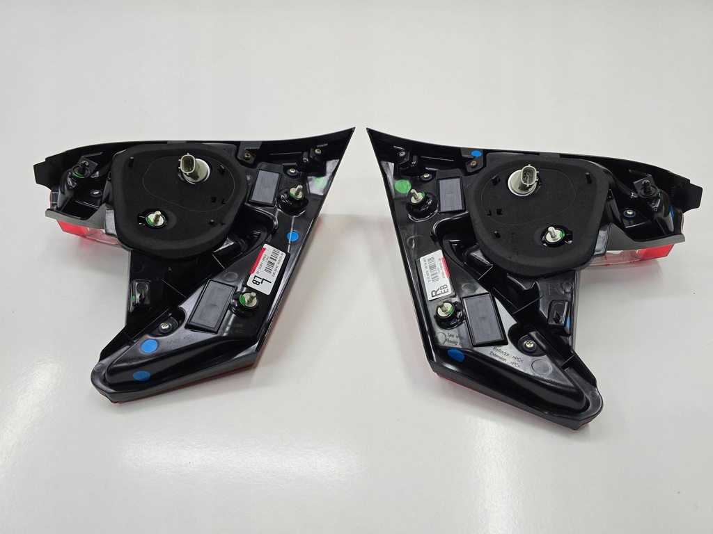 фото №12, Лампа задняя крышки багажника toyota ch-r chr 16- l+p