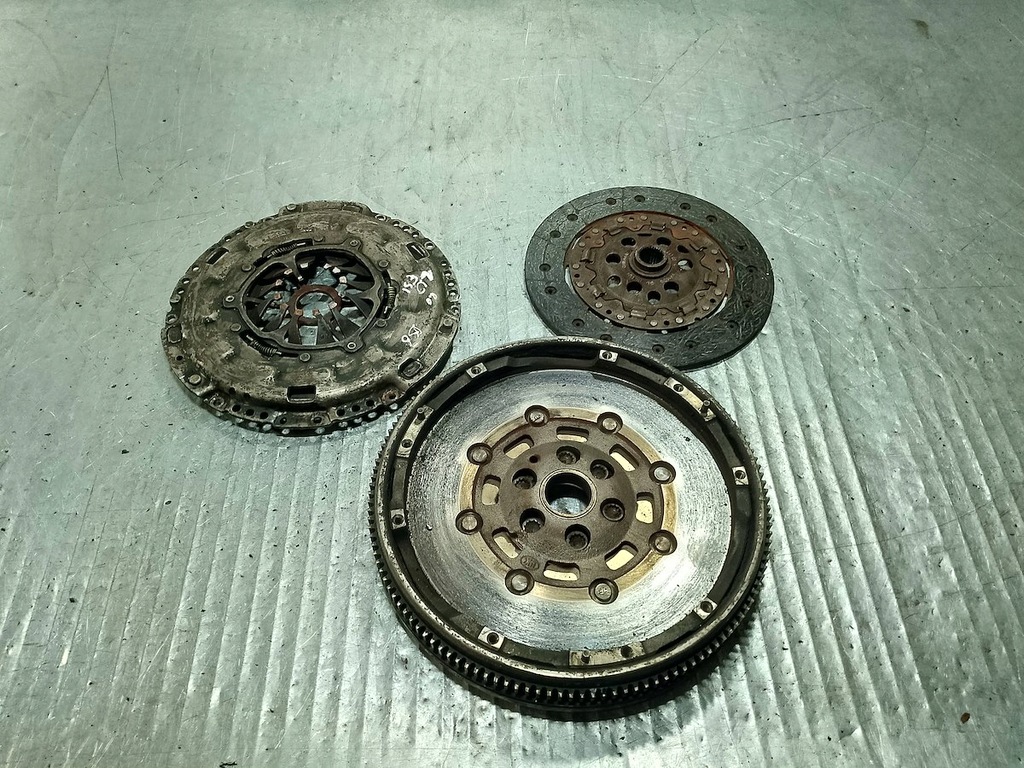 фото №1, Колесо двомасовий повний vw passat b6