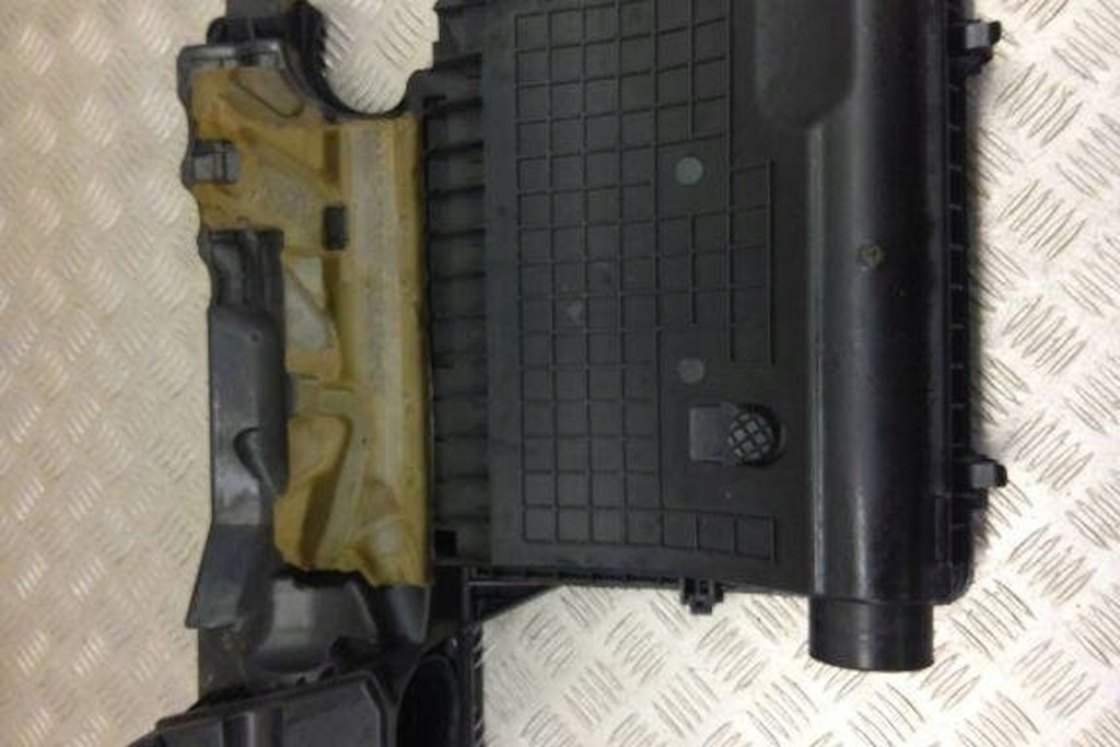 фото №9, Корпус фильтра воздуха kia niro 28111g2100 1.6l 2018