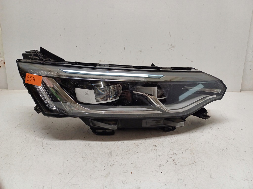 фото №1, Renault talisman 15-20 лампа правая перед full led 2601016724r