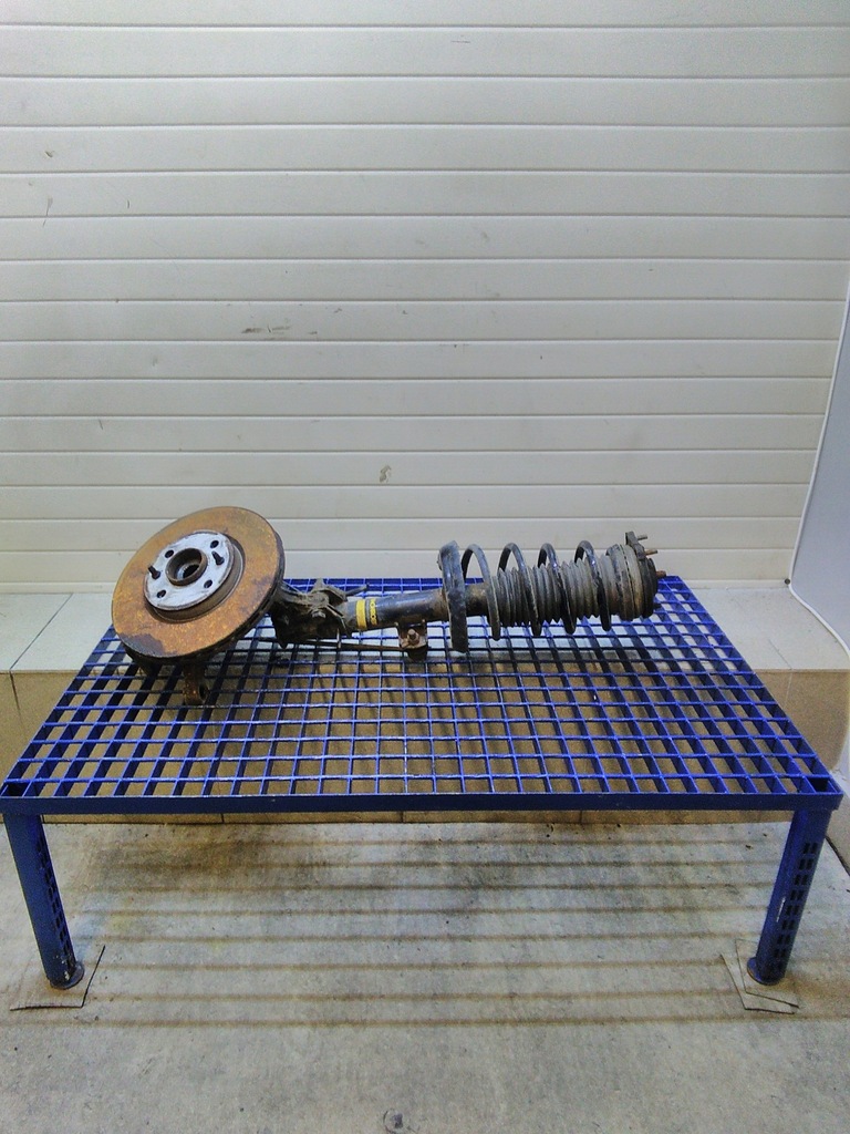 фото №1, Citroen nemo 1.4hdi поворотный кулак амортизационная стойка левый