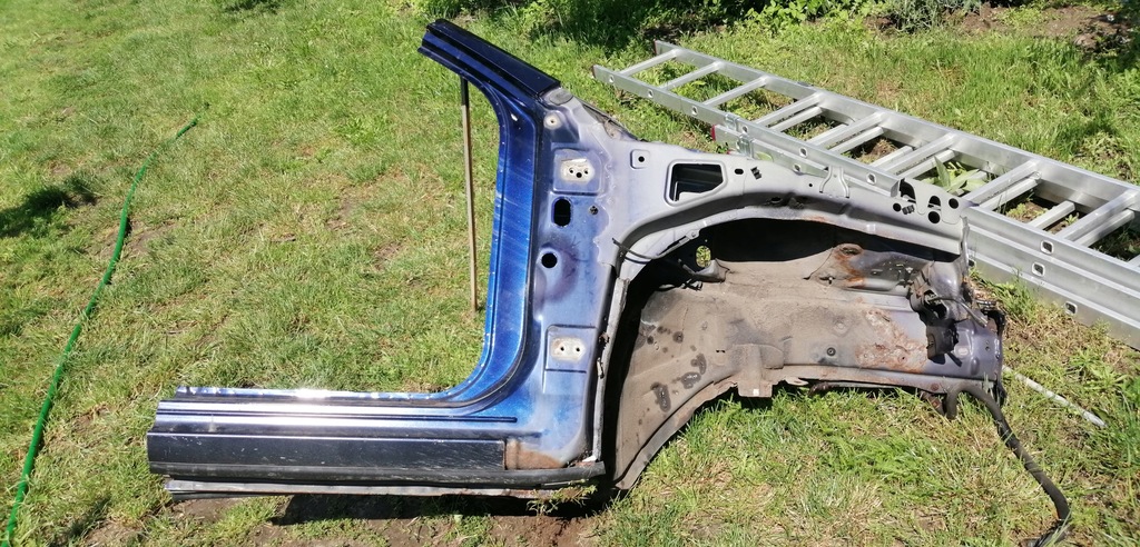 фото №1, Mazda 3 03-09 блок двигателя лонжерон подкрылок правый