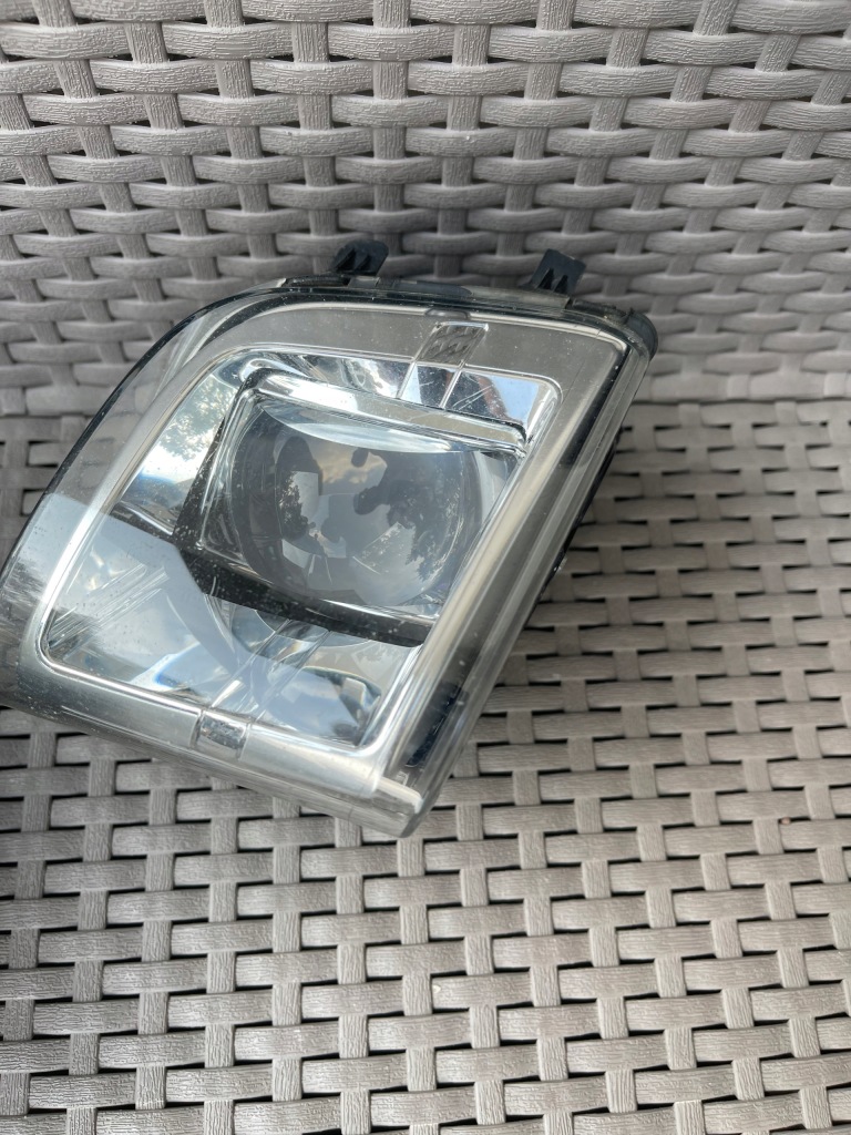 фото №3, Bmw 7 f01 f02 lift. левый противотуманная фара led org.