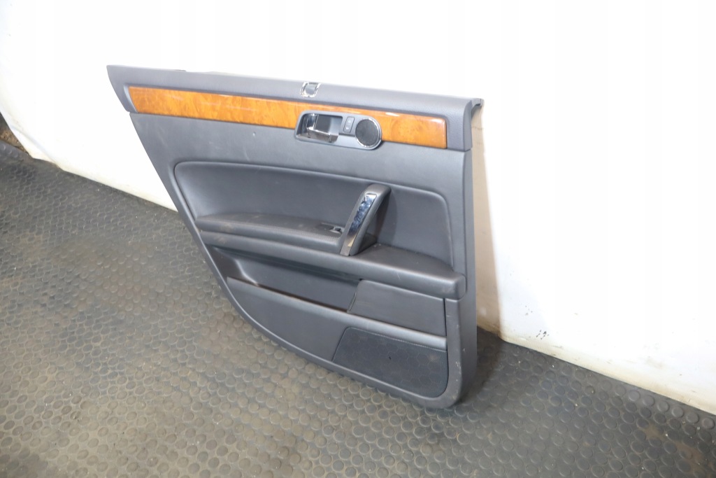 фото №3, Обшивка обивка дверь левый задняя phaeton