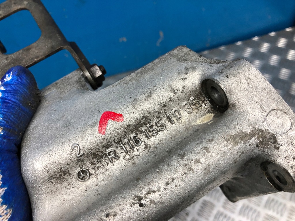 Mercedes r107 w126 m116 кронштейн генератора r1161551035 Доставка