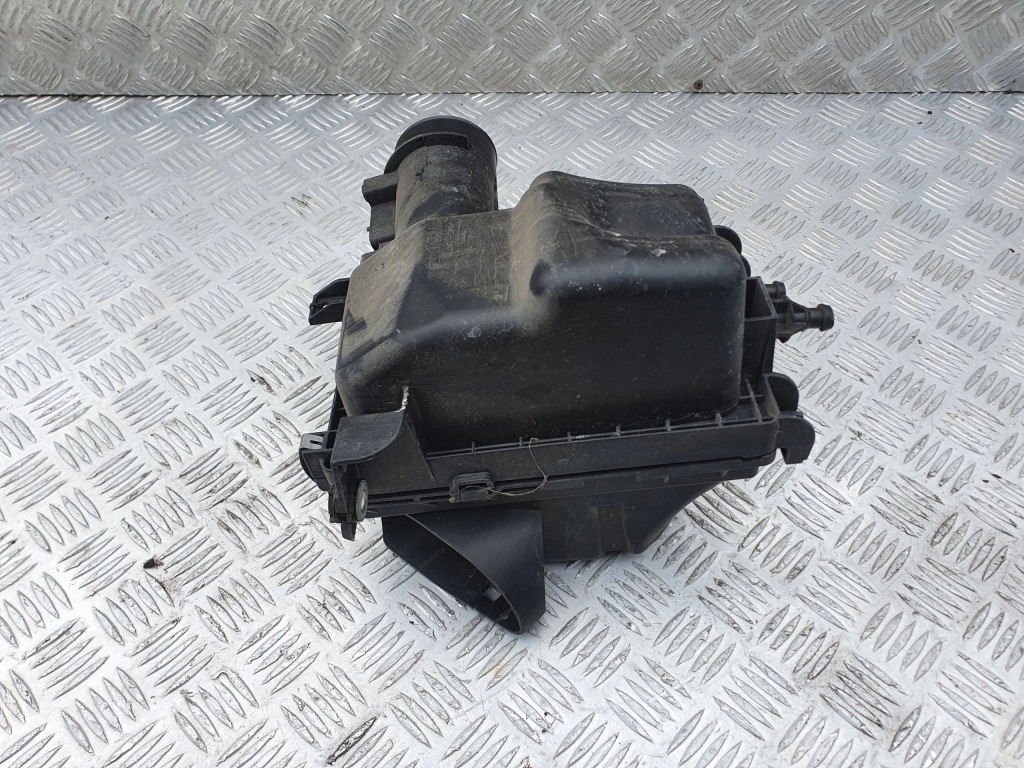 фото №1, Корпус фильтра воздуха nissan pulsar 1.2 dig-t 14-