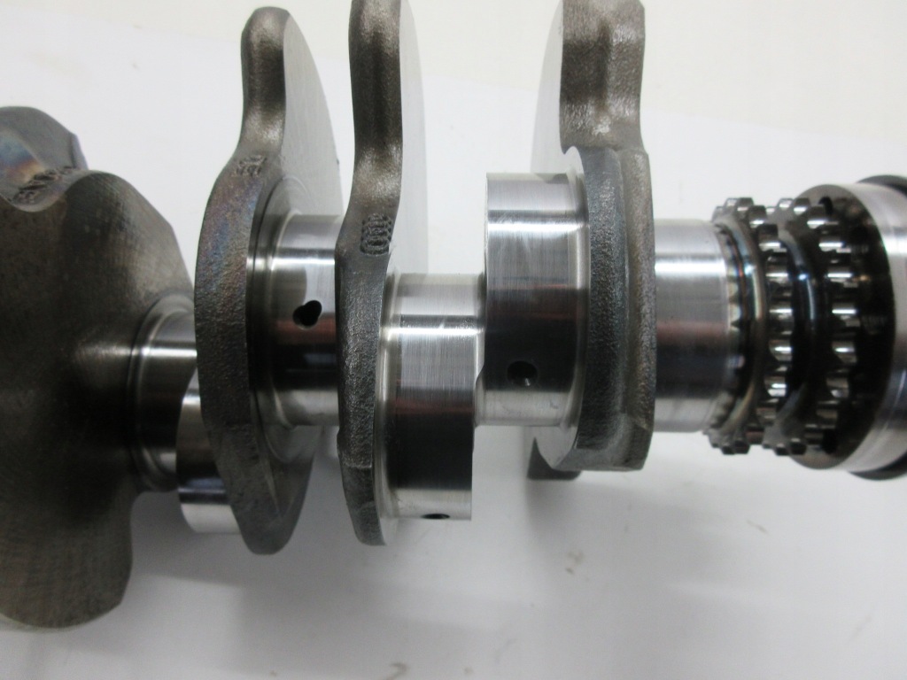 Audi a4 c7 a6 c6 3.0 tdi asb wał коленчатый 059ae Оригинал