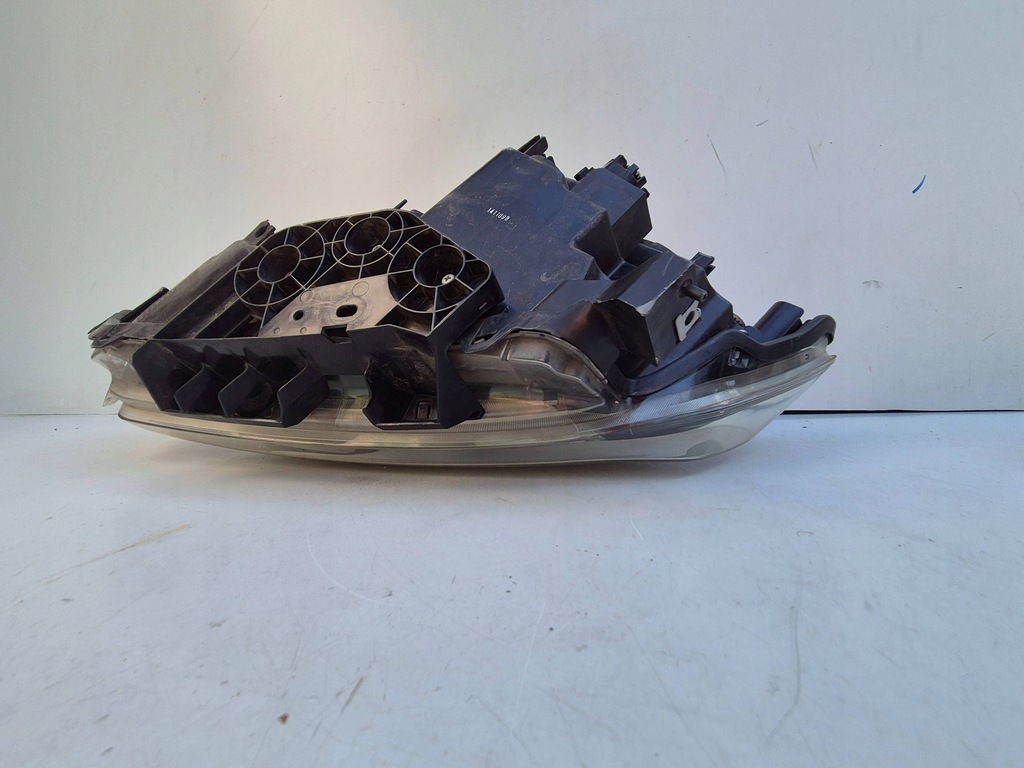 фото №13, Nissan x-trail t32 2016 пошкоджена права лампа передня