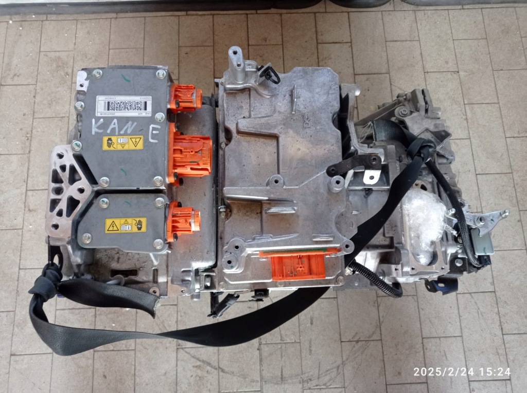 Двигун електричний renault kangoo iv 5aq609 290035489r пробіг 35 km Недорого