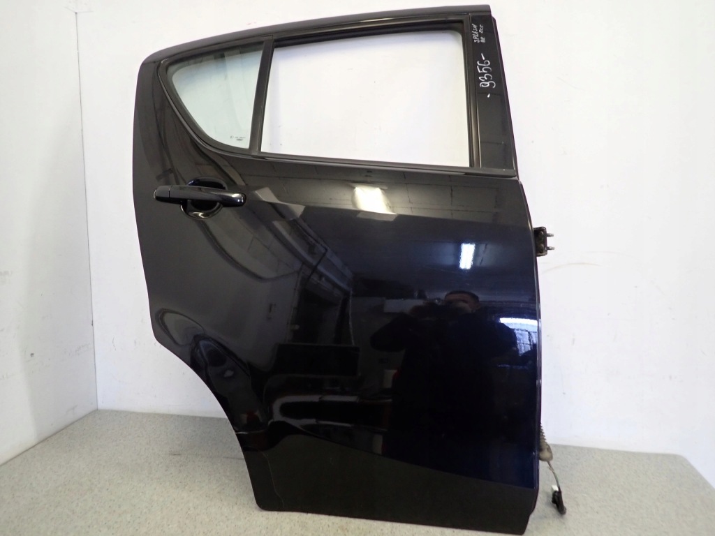 Купить Suzuki splash 08-14 дверь задняя правое  zce