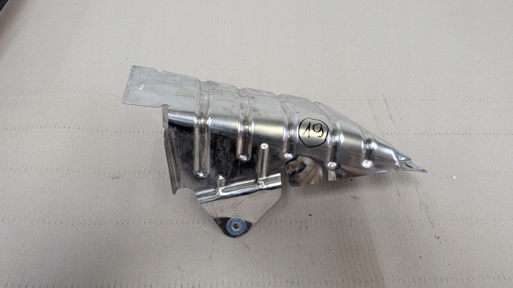 Купить Накладка тепловая renault master iv biturbo 2.3 dci movano 144581438r