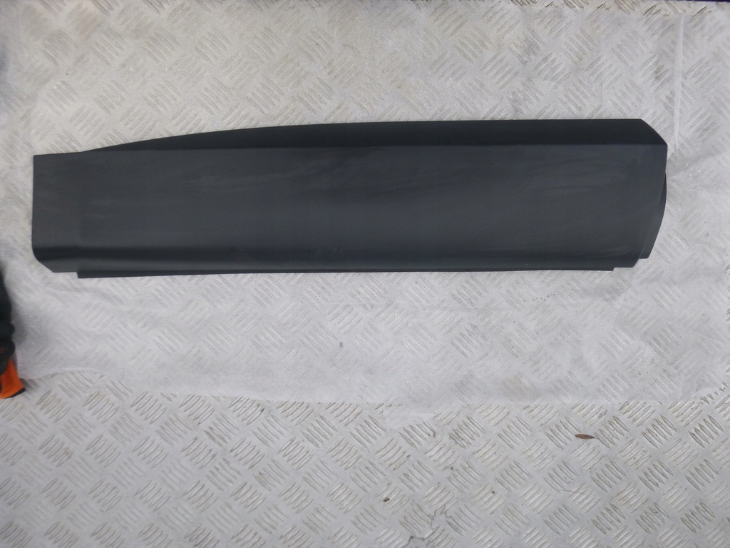 фото №1, Jaguar f-pace x761 молдинг дверь правый задняя