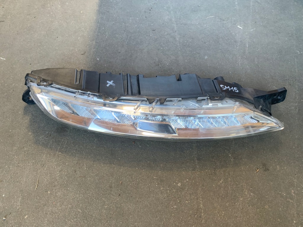 Купить Citroen c4 picasso 2 рестайлинг  фара led drl правый