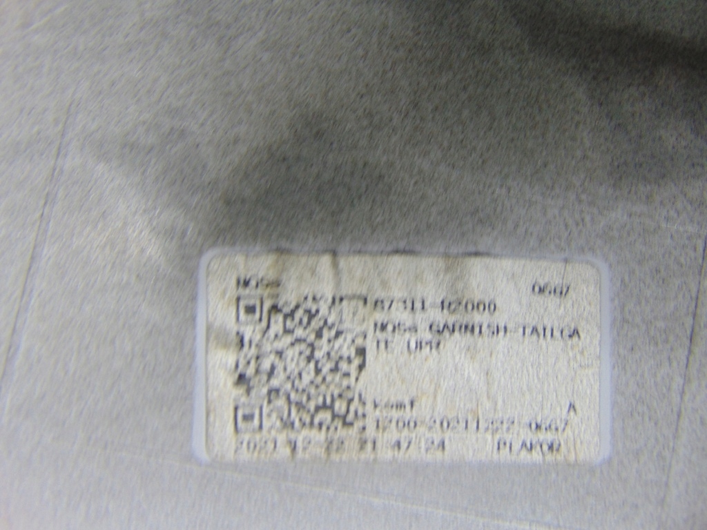 фото №9, Kia sportage v 21- накладка кришки задня 87311-r2000