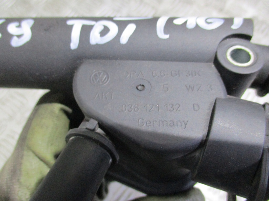 фото №8, Корпус термостата seat leon ii 1.9 tdi 05-10r038121132