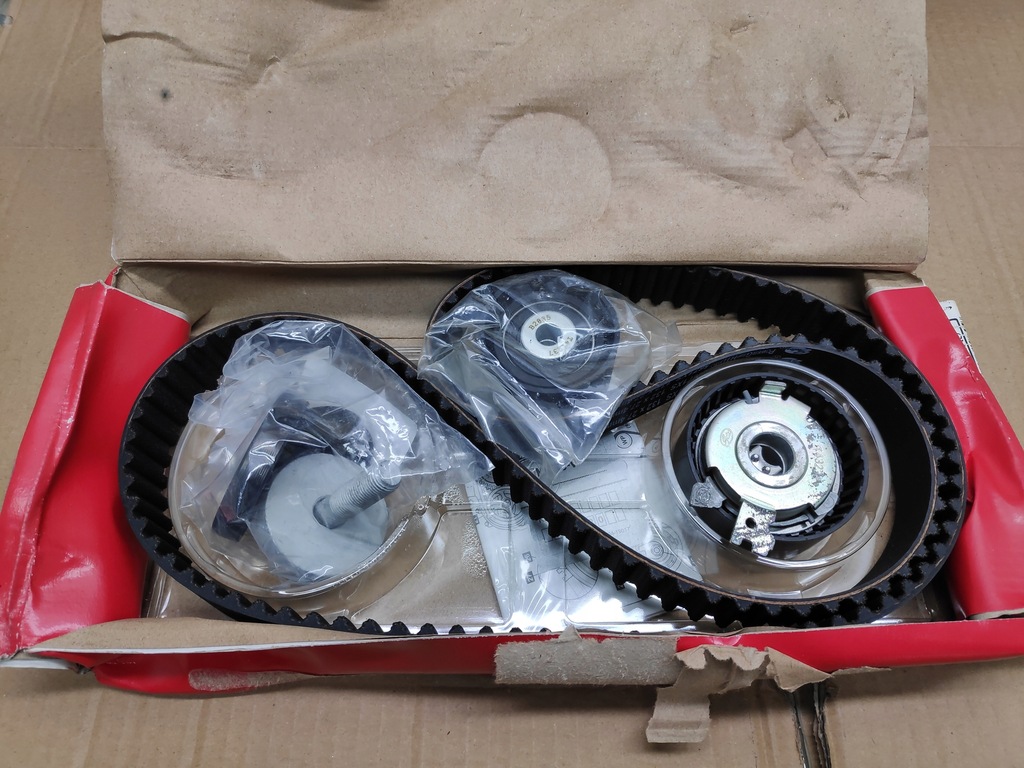 фото №1, Gates k025671xs набір ремінь розподільного валу