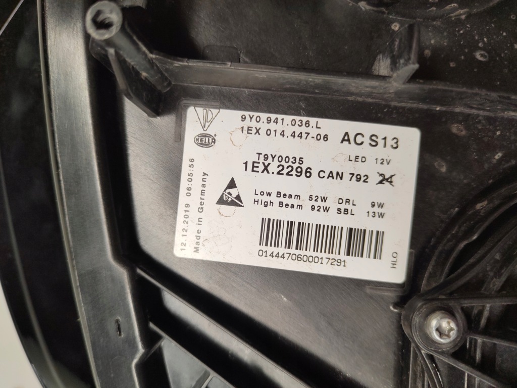 фото №7, Porsche cayenne iii лампа правая f-led matrix 17-