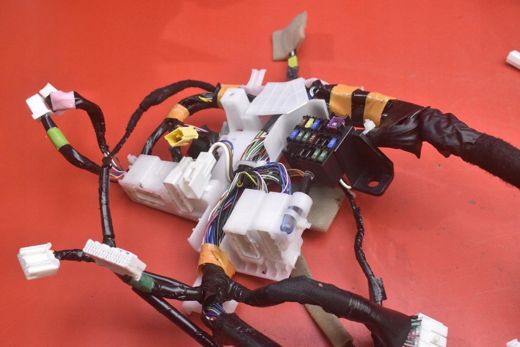 Купити Джгут електропроводка салону кабіни nf7h-67-030 mazda mx-5 4 iv nd рестайлінг  18-24