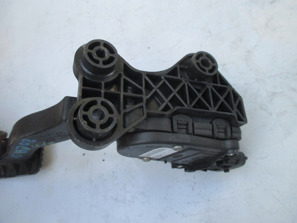 фото №7, Педаль газа kia ceed i 2,0 crdi