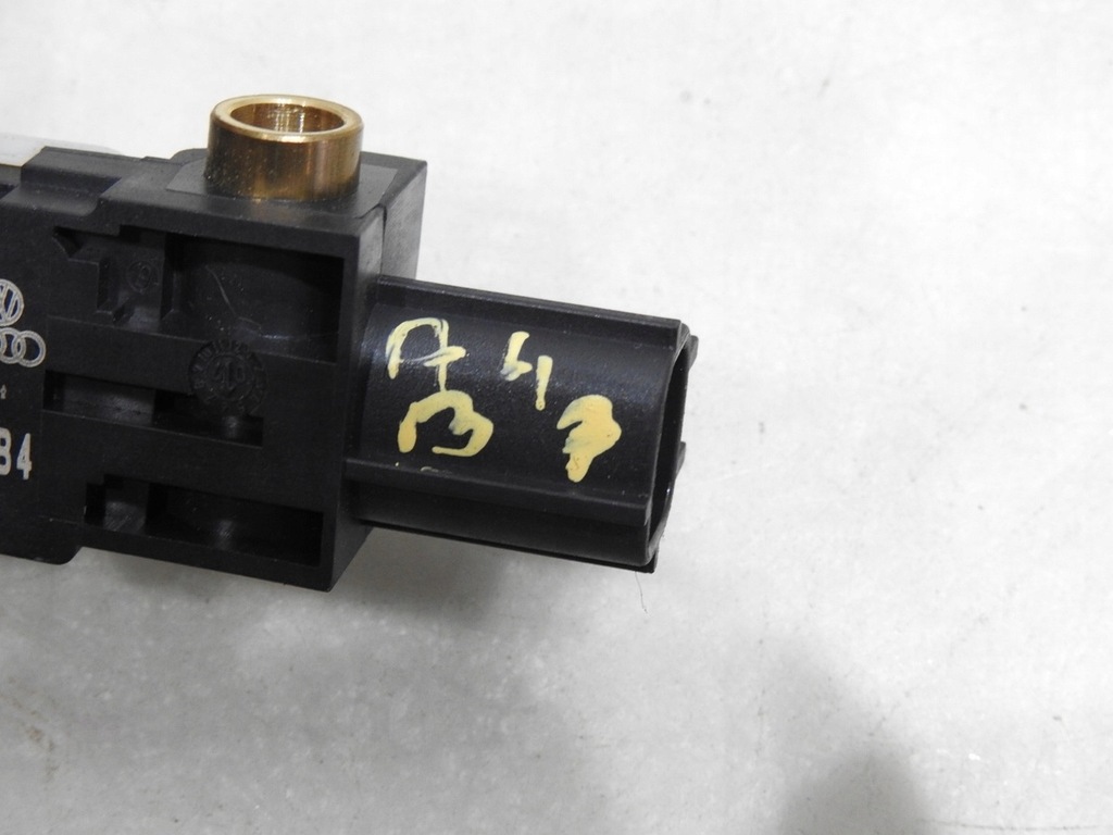 фото №8, Датчик ударний audi a4 b7 8e0959643b