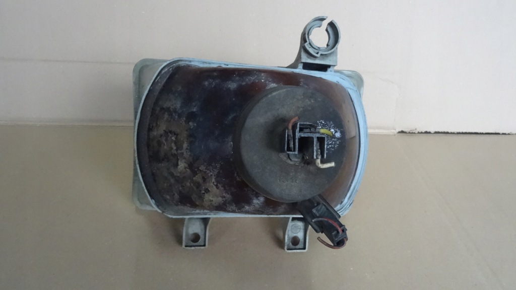 фото №5, Wartburg фара правый перед h4