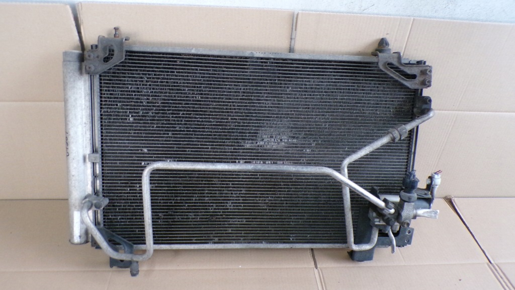 Купити Toyota avensis t25 радіатор кондиціонера