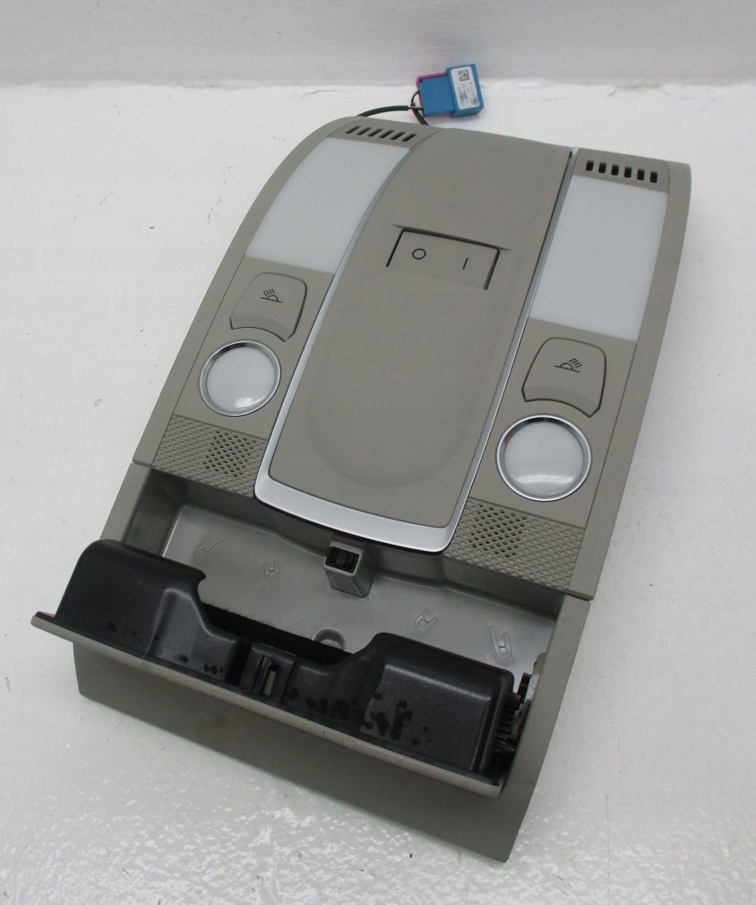 фото №5, Лампа стельовий освітлення audi q7 4l0947135g