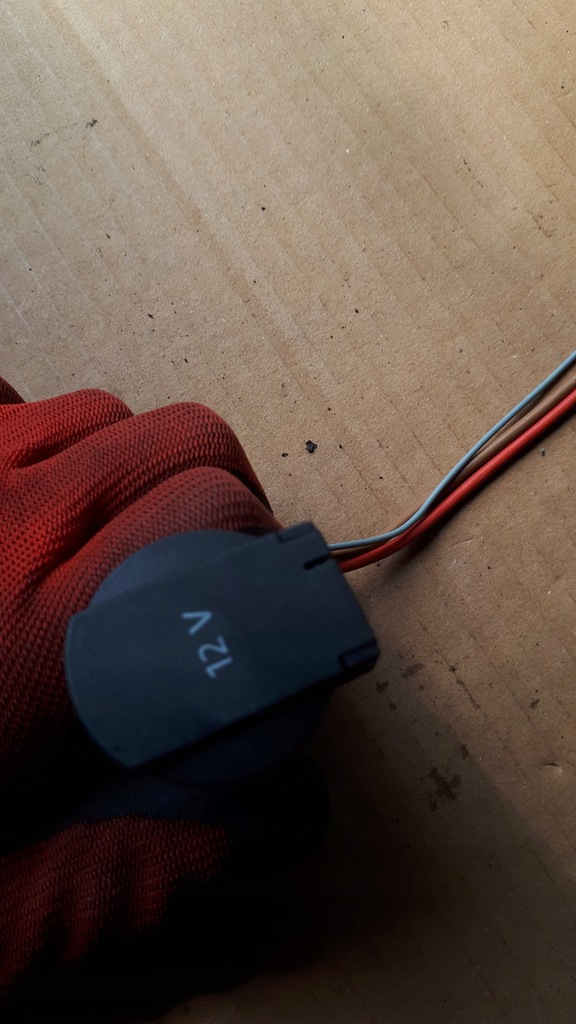 фото №4, A4 b8 s4 a5 разъём 12v прикуривателя бардачка