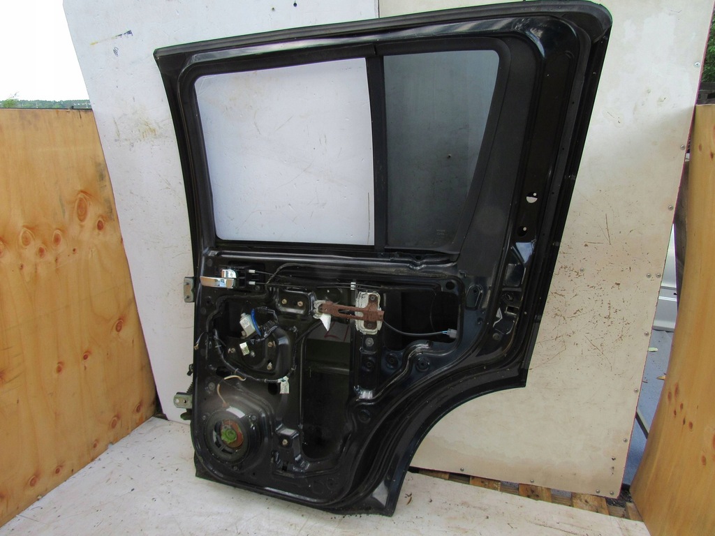 фото №13, Nissan pathfinder r51 дверь правый задняя правое задние