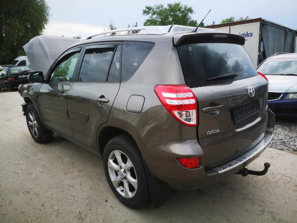 Toyota rav-4 двигатель крышка отопителя 2011 2.2l 0638000172pls 063800-0172p Киев
