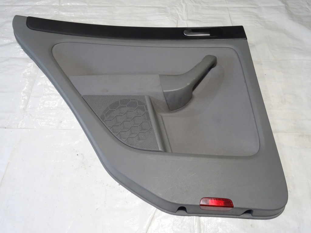 фото №1, Обшивка дверь задняя левый vw golf v 5 + plus 5m светлый