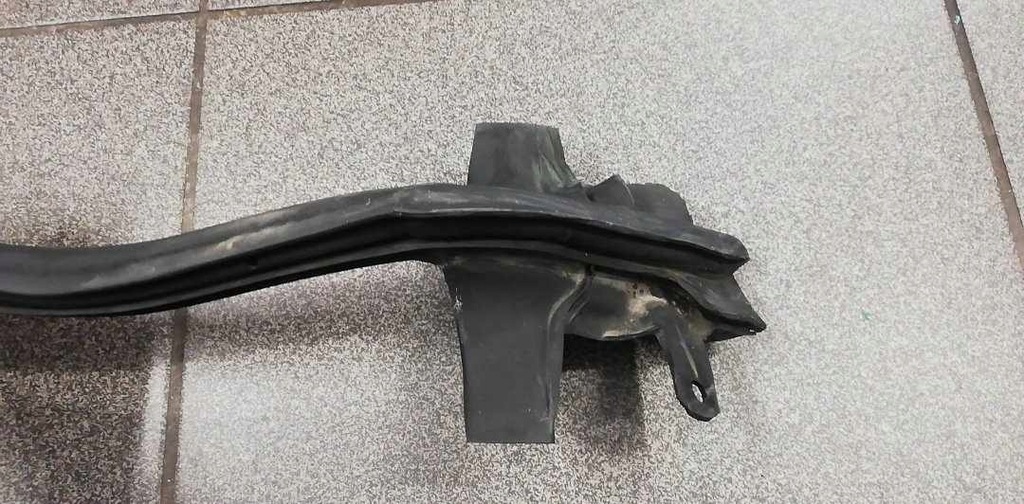 фото №6, Прокладка дверь задняя задняя правая створка fiat doblo ii lift maxi